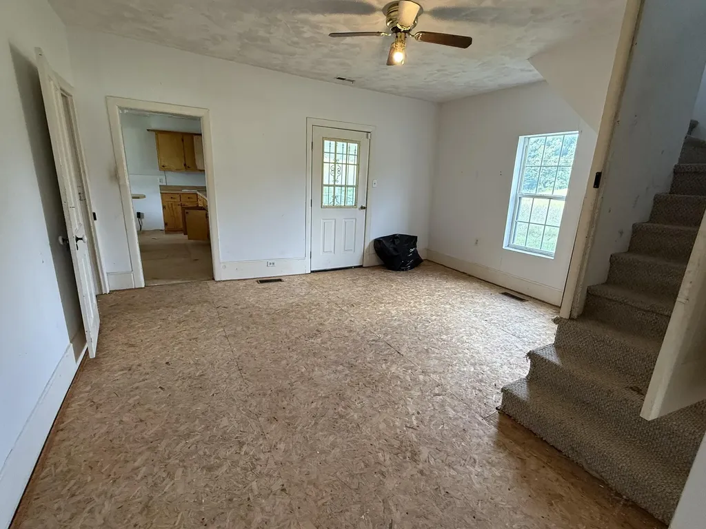 838 State Garage Road Albany KY 42602