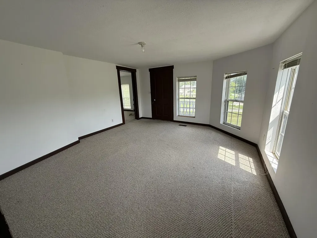 838 State Garage Road Albany KY 42602