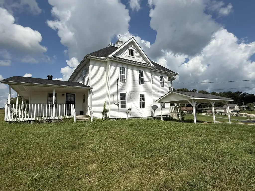 838 State Garage Road Albany KY 42602