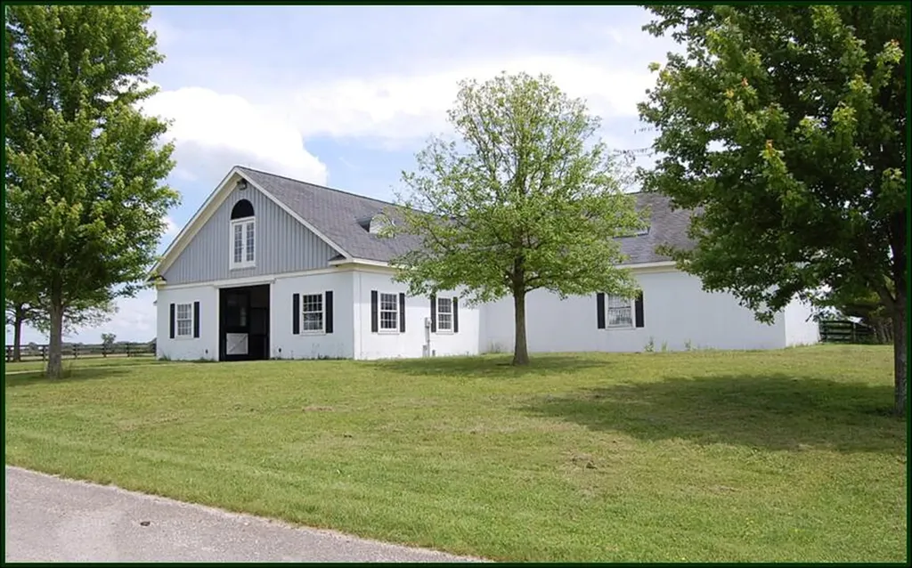 629 Cane Ridge Road Paris KY 40361