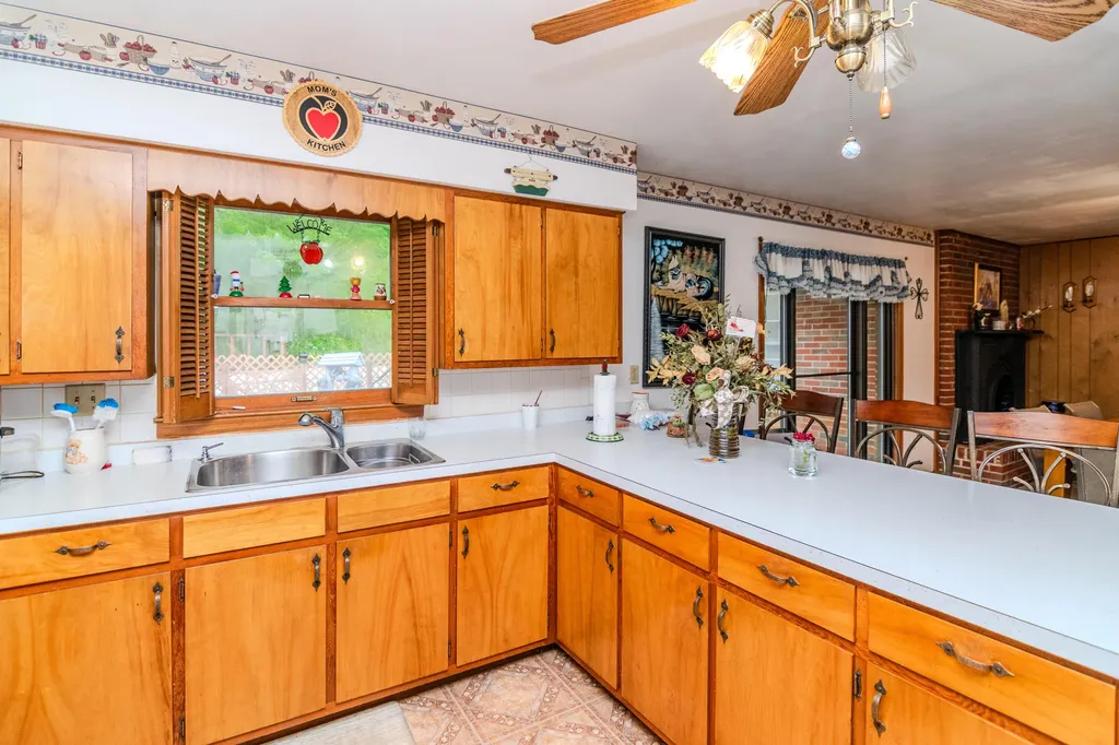 604 Highway 421 N Mckee KY 40447