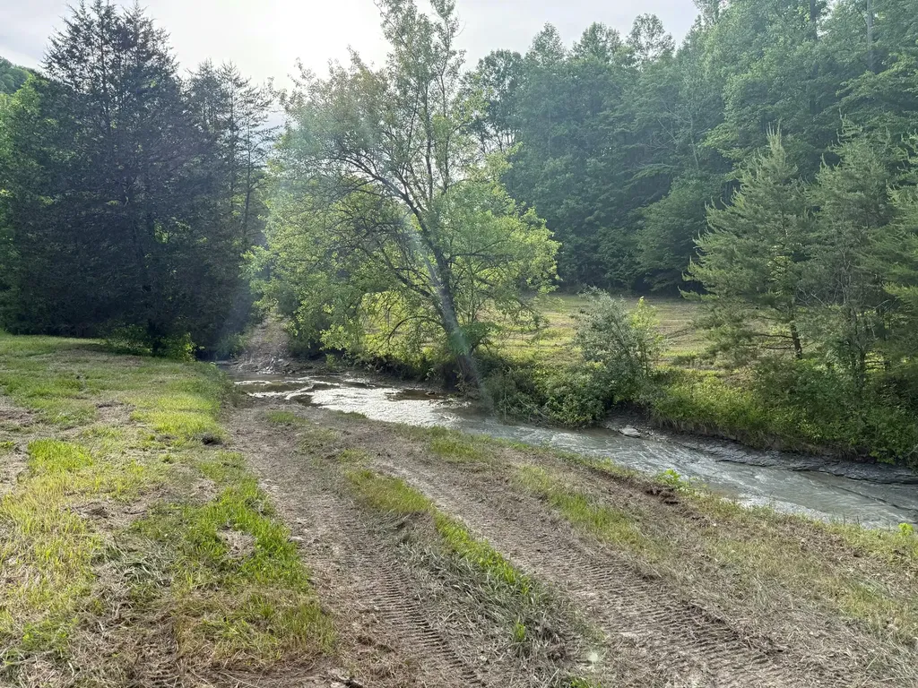 275 Horns River Road Irvine KY 40336
