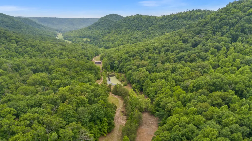 275 Horns River Road Irvine KY 40336