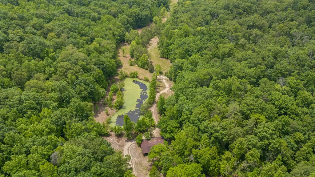 275 Horns River Road Irvine KY 40336