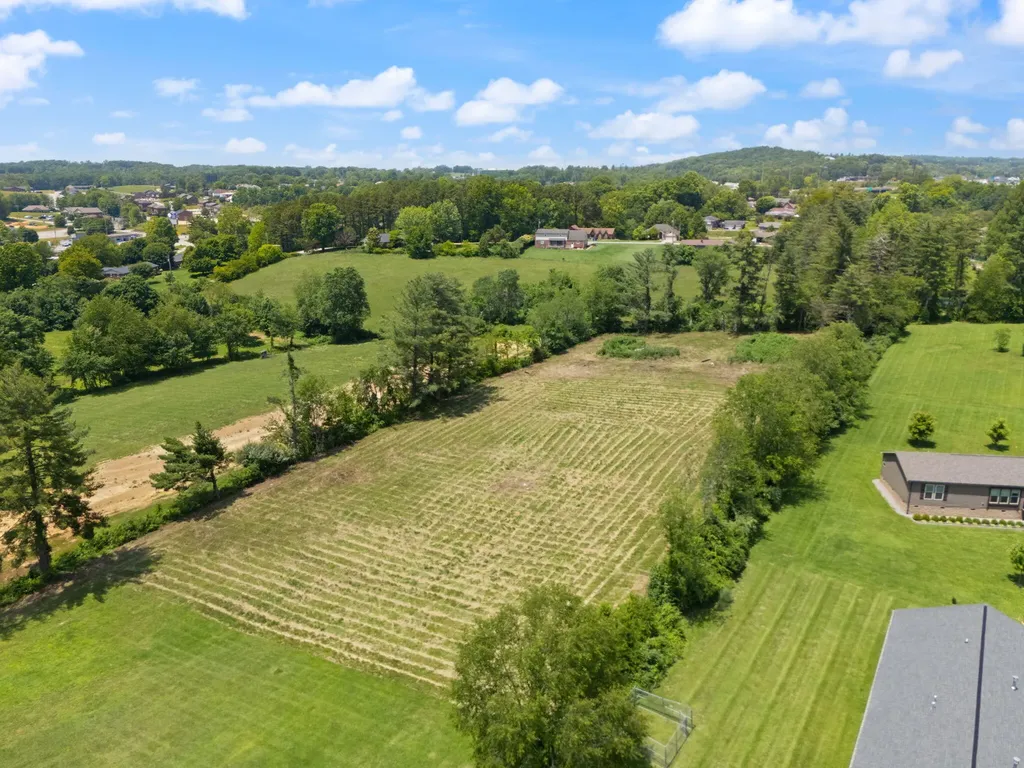 386 A Boggs Road London KY 40744