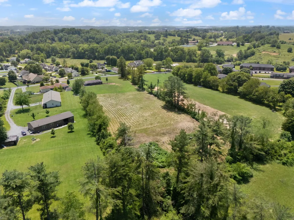386 A Boggs Road London KY 40744