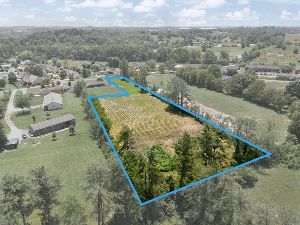 386 A Boggs Road London KY 40744