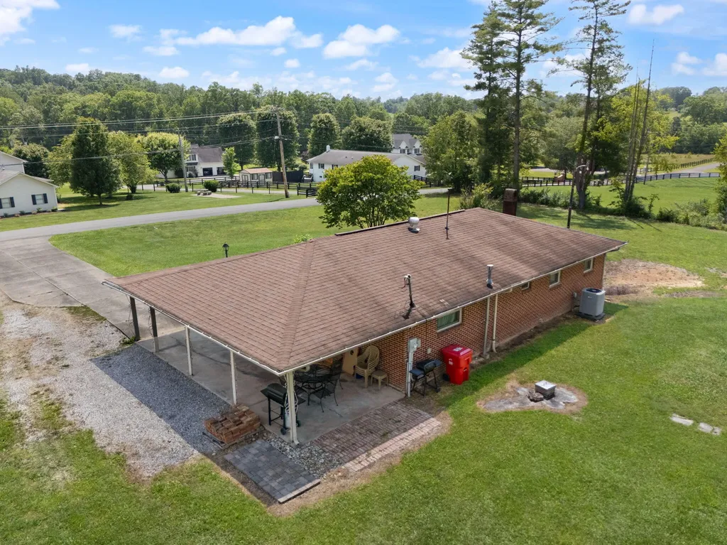 386 Boggs Road London KY 40744