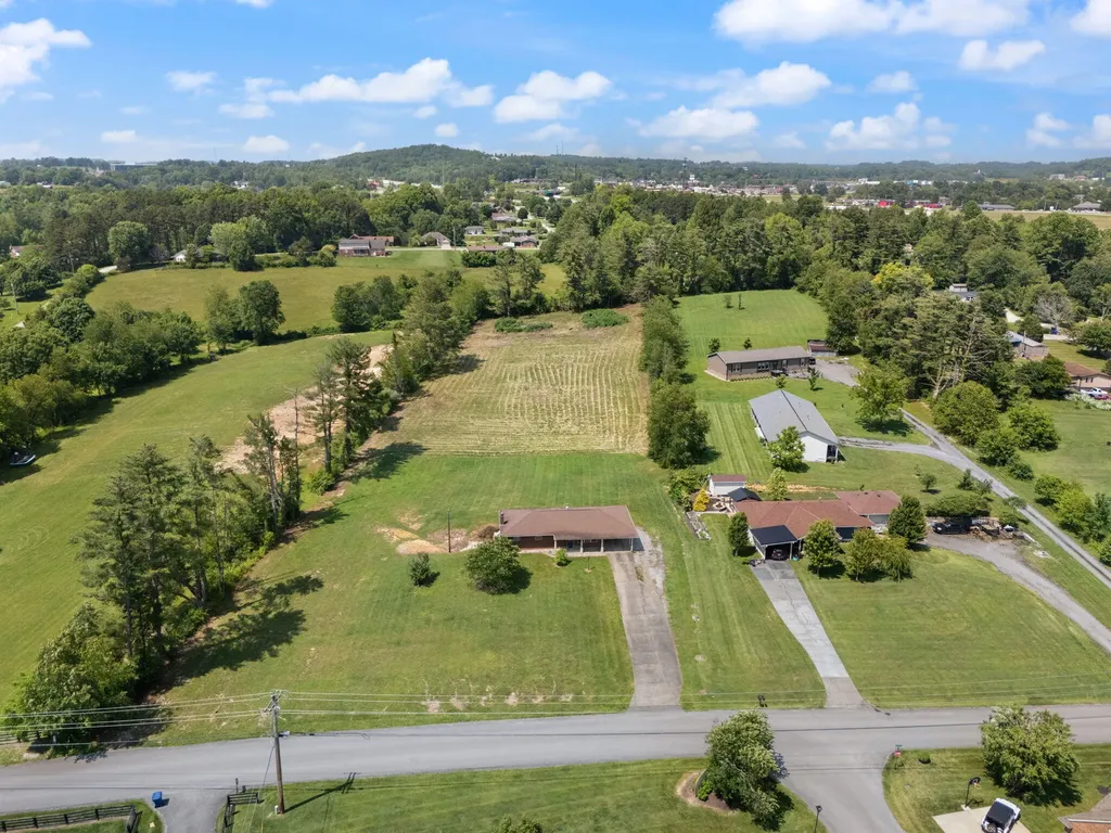 386 Boggs Road London KY 40744