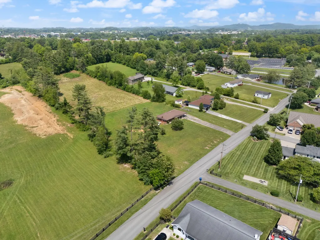 386 Boggs Road London KY 40744