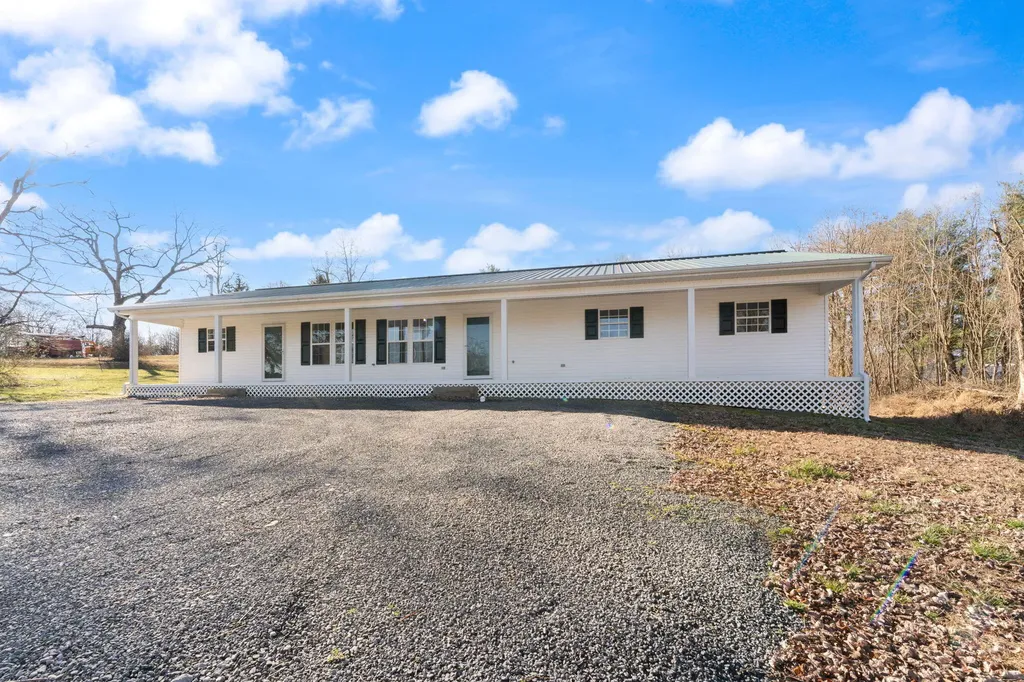 198 W Cumberland Avenue Jamestown KY 42629
