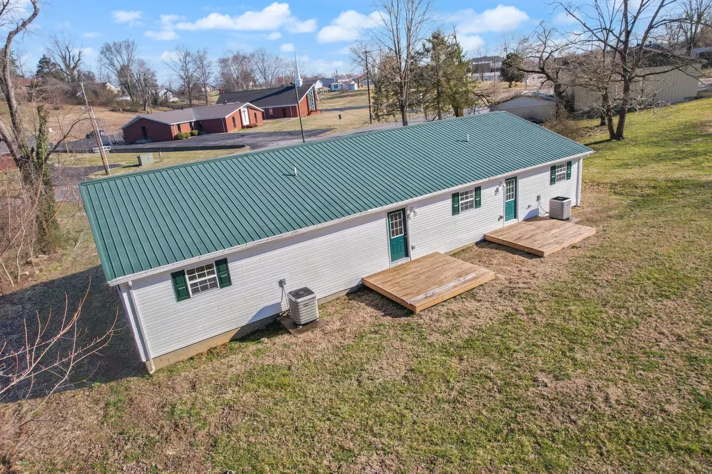 198 W Cumberland Avenue Jamestown KY 42629