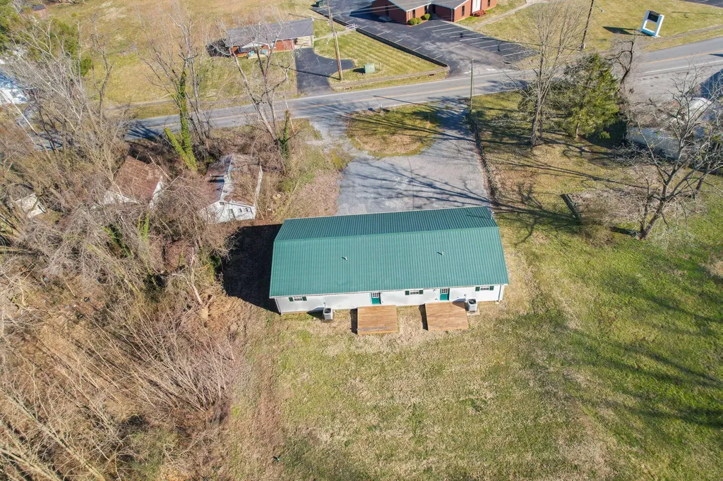 198 W Cumberland Avenue Jamestown KY 42629