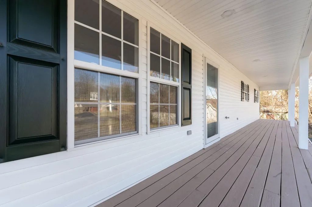 198 W Cumberland Avenue Jamestown KY 42629