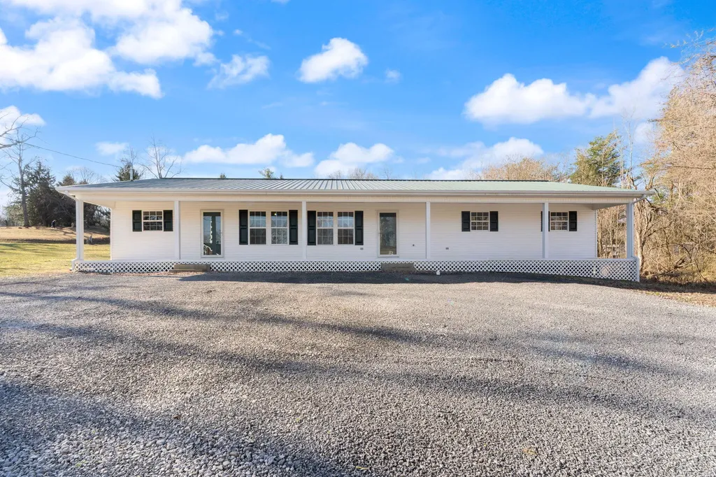 198 W Cumberland Avenue Jamestown KY 42629