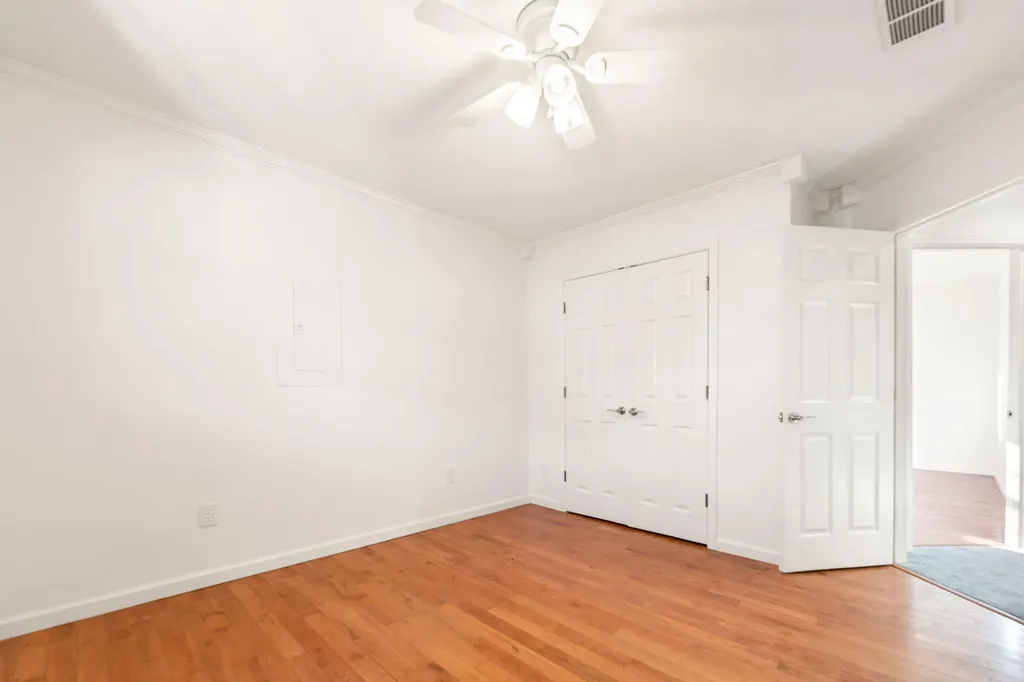 198 W Cumberland Avenue Jamestown KY 42629