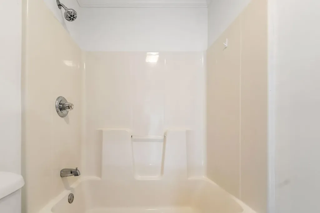 198 W Cumberland Avenue Jamestown KY 42629