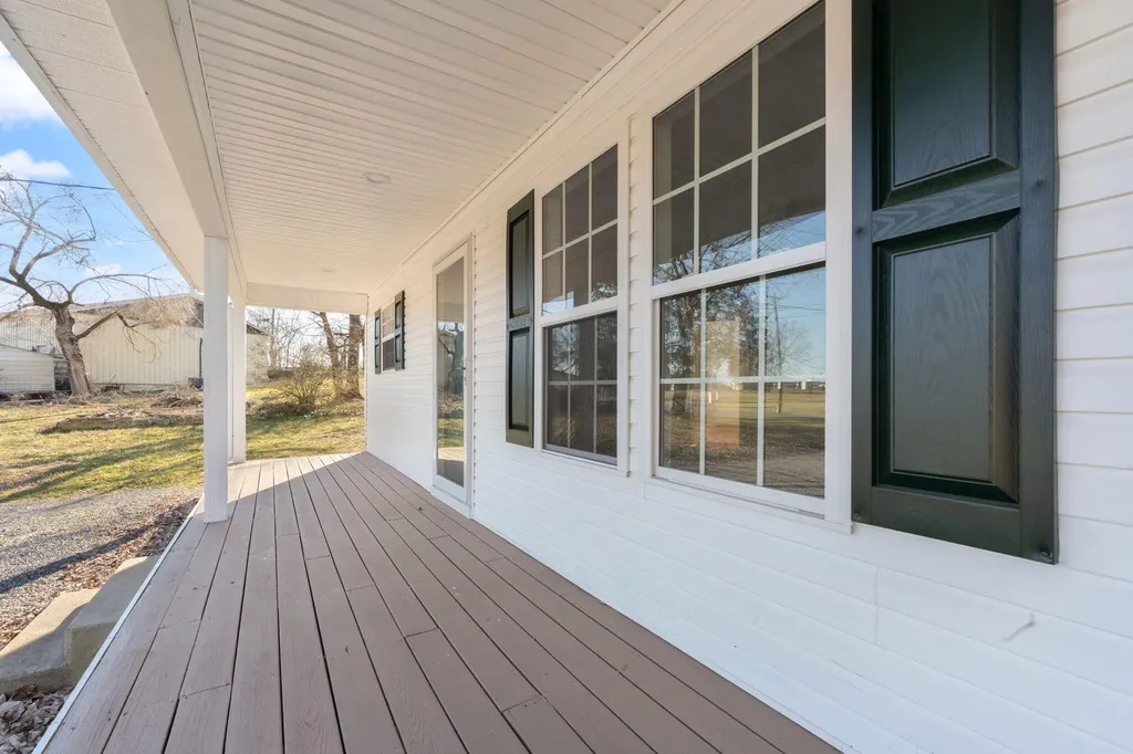 198 W Cumberland Avenue Jamestown KY 42629