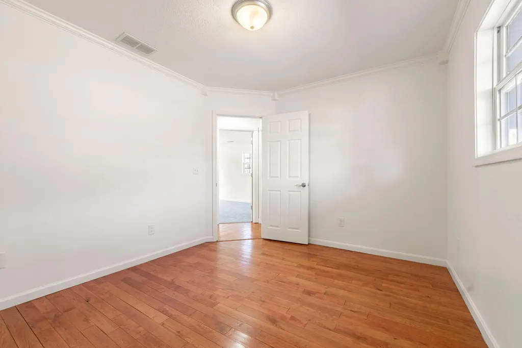 198 W Cumberland Avenue Jamestown KY 42629
