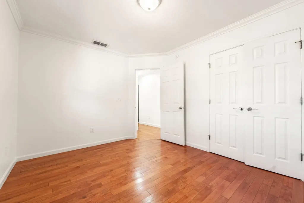 198 W Cumberland Avenue Jamestown KY 42629