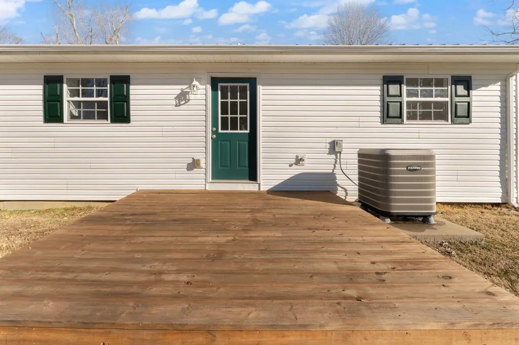 198 W Cumberland Avenue Jamestown KY 42629