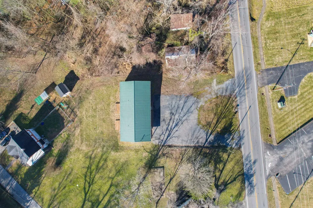 198 W Cumberland Avenue Jamestown KY 42629