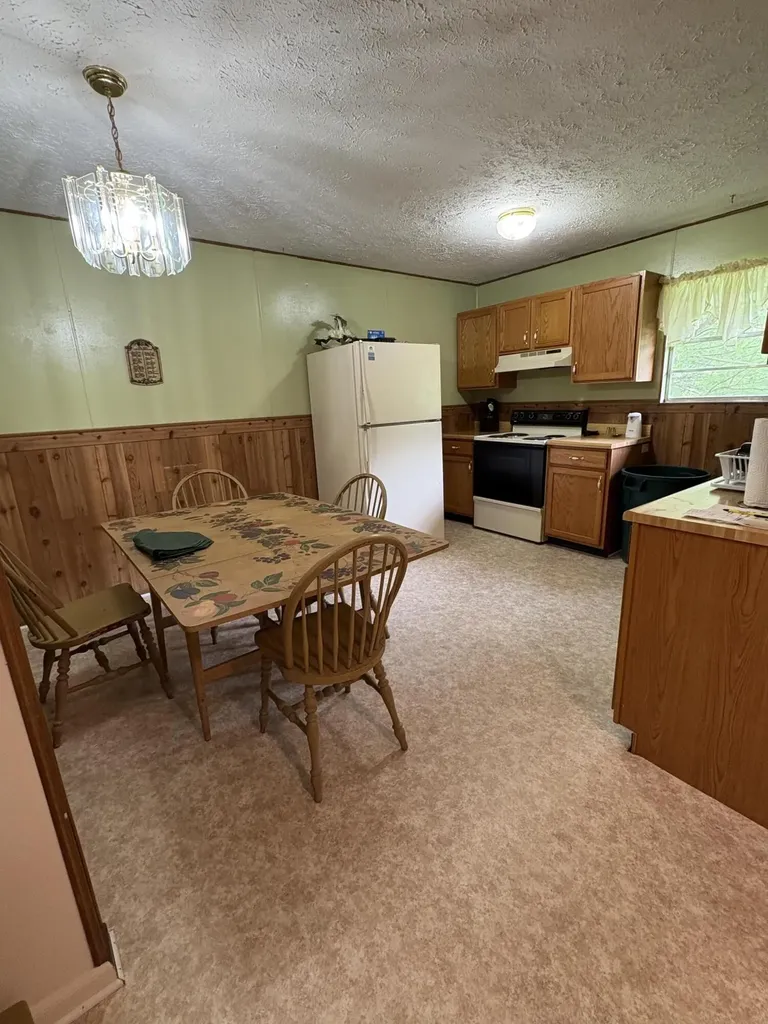 212 Maple Street Manchester KY 40962