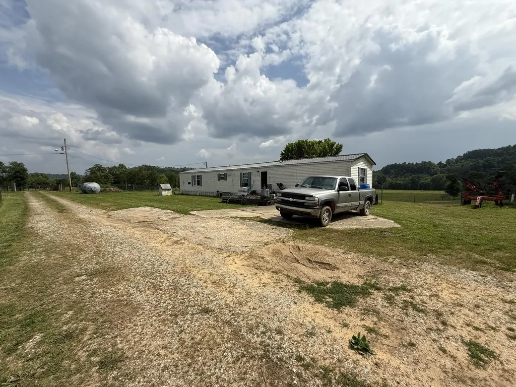 1440 Lawson Bend Road Williamsburg KY 40769