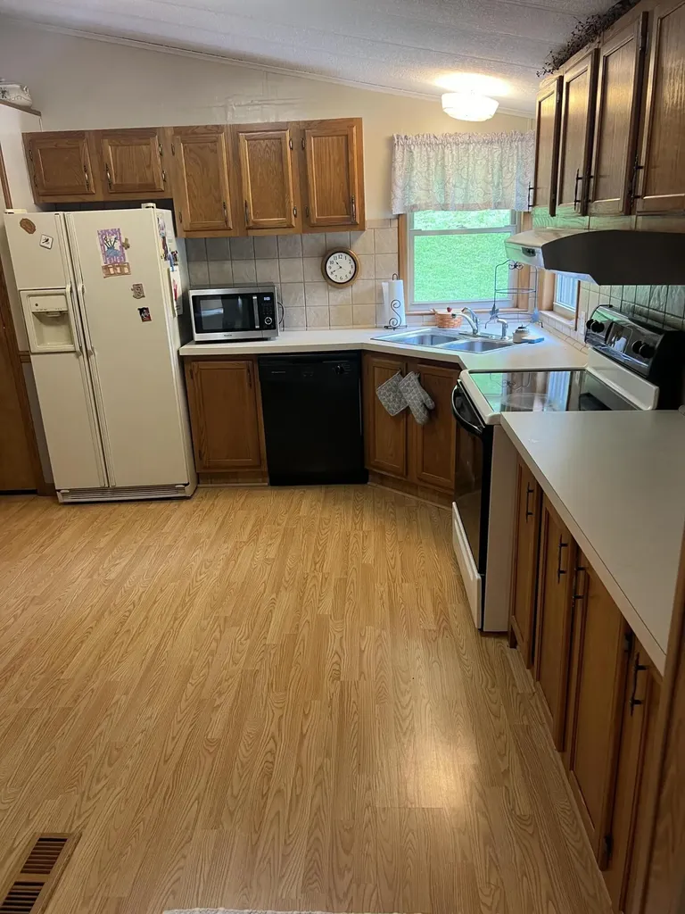 7515 South Key 32 Isonville KY 41149