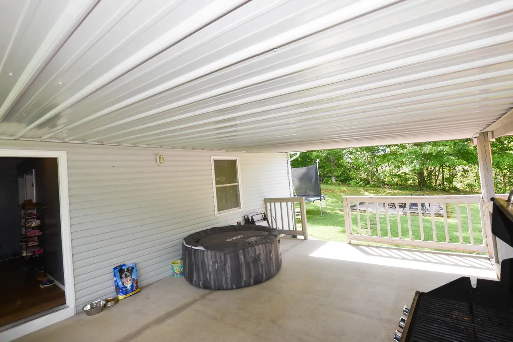 2489 Judio Road Burkesville KY 42717