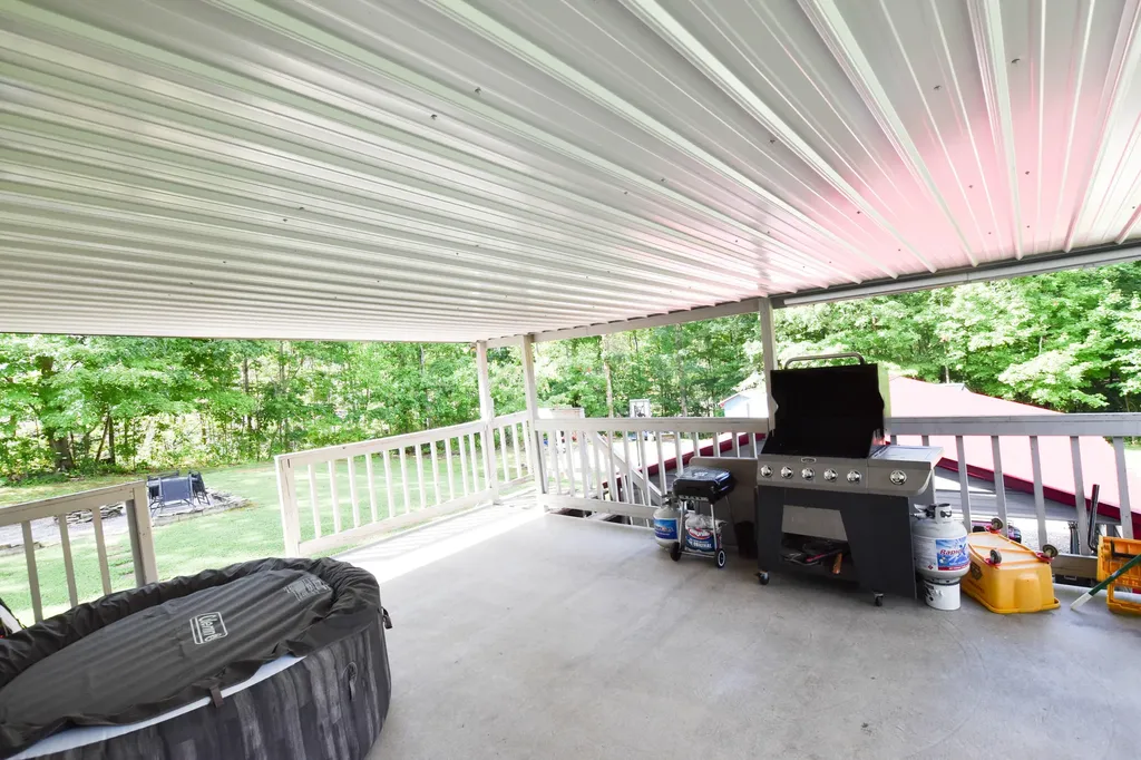 2489 Judio Road Burkesville KY 42717