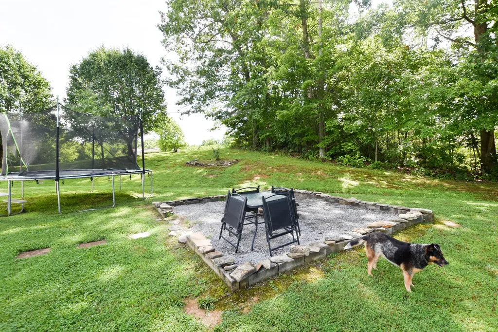 2489 Judio Road Burkesville KY 42717