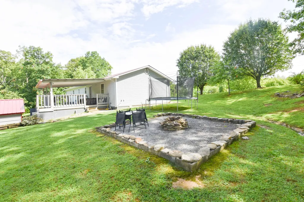 2489 Judio Road Burkesville KY 42717