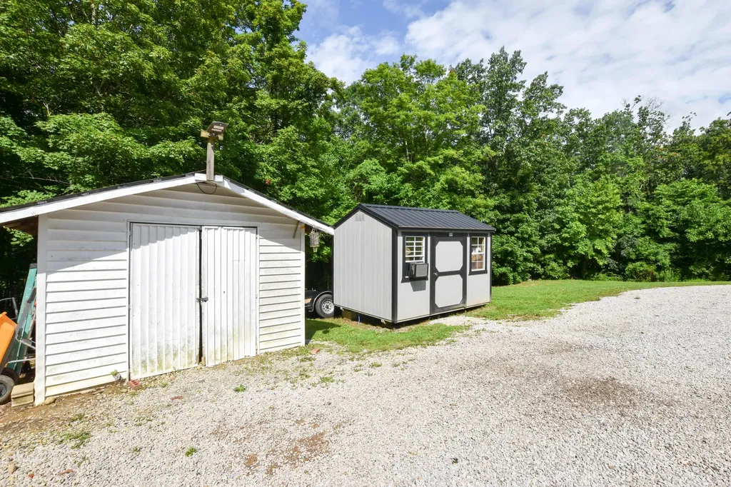 2489 Judio Road Burkesville KY 42717