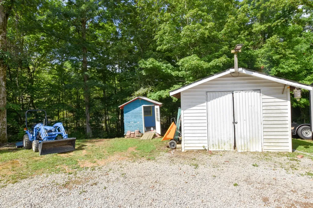 2489 Judio Road Burkesville KY 42717