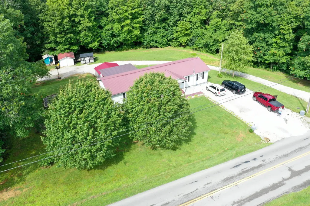 2489 Judio Road Burkesville KY 42717