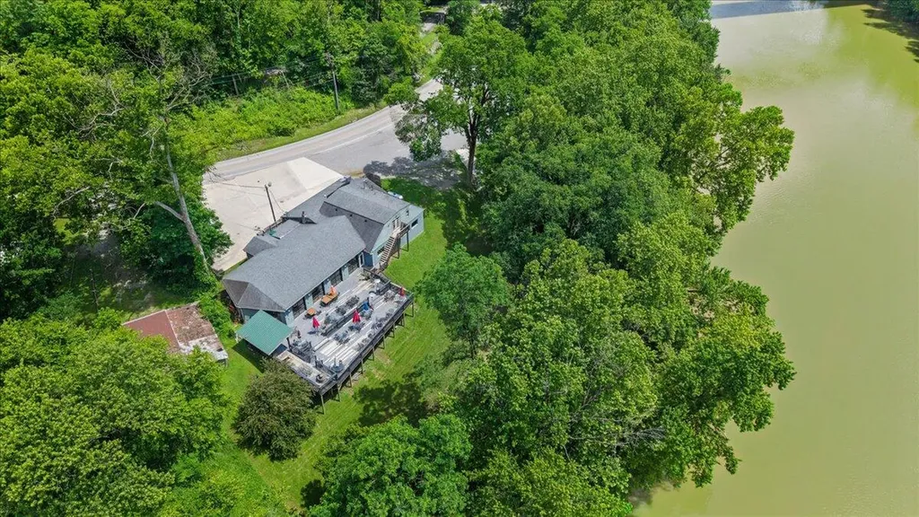 220 Athens Boonsboro Road Winchester KY 40391