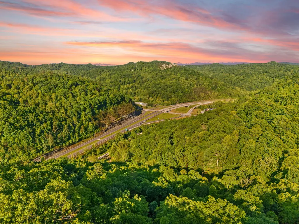 12332 Campton Road Stanton KY 40380