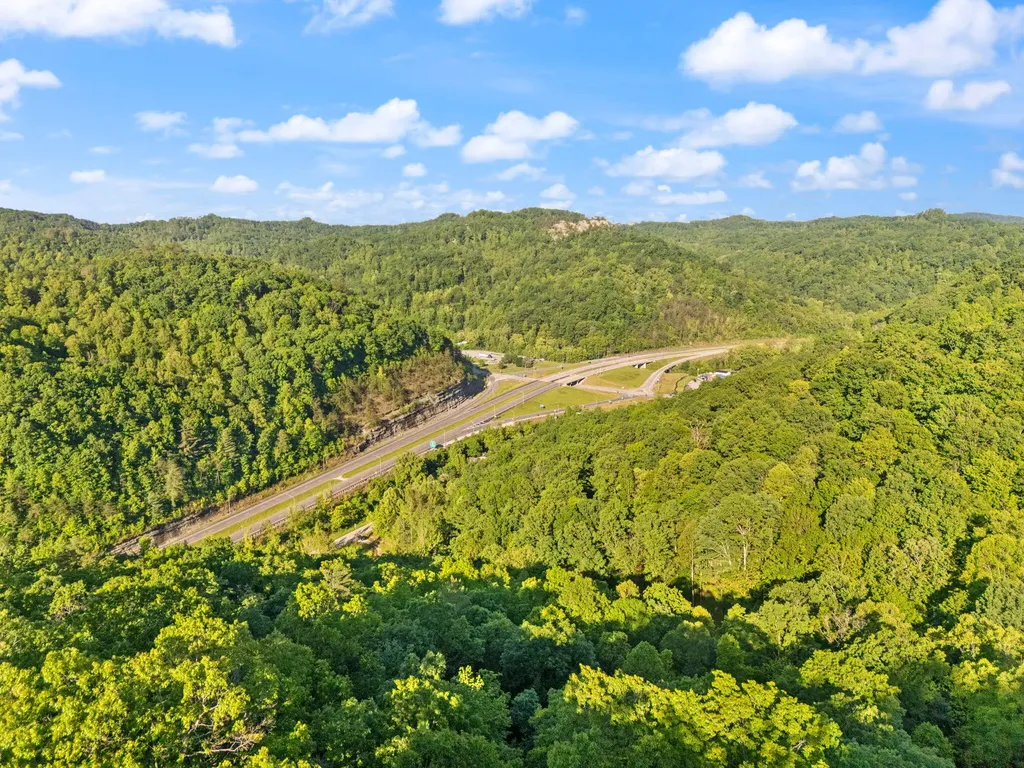 12332 Campton Road Stanton KY 40380