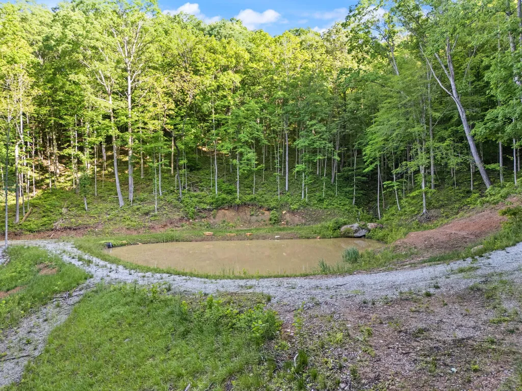 12332 Campton Road Stanton KY 40380