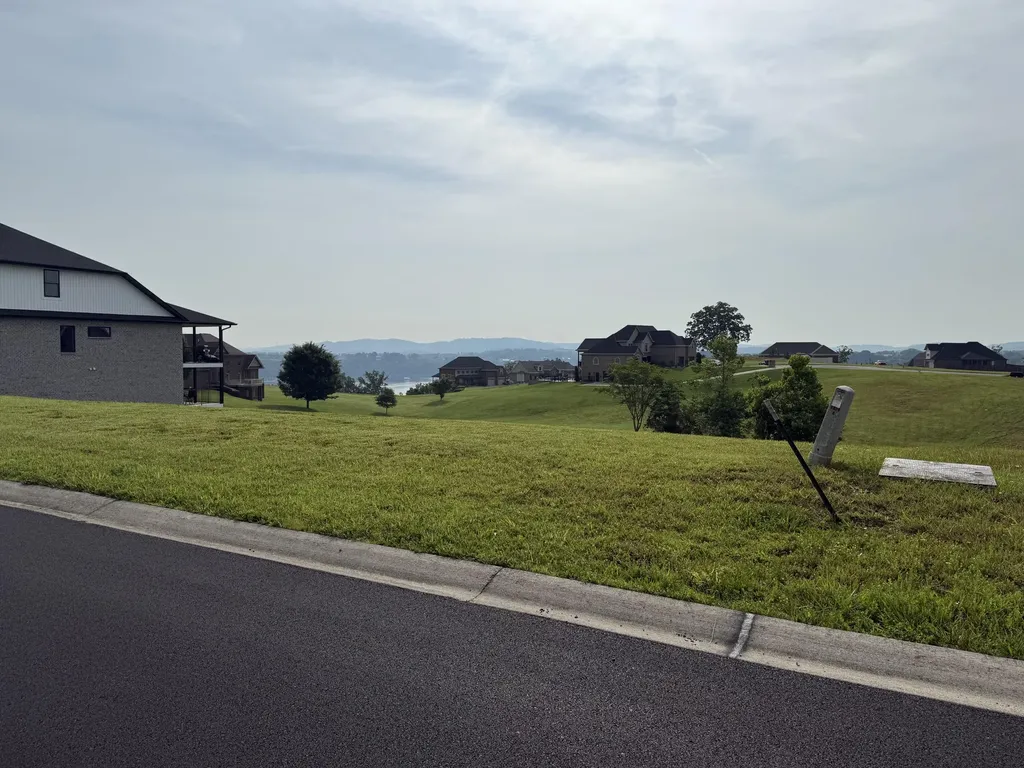 121 Tatum Point Drive Somerset KY 42503