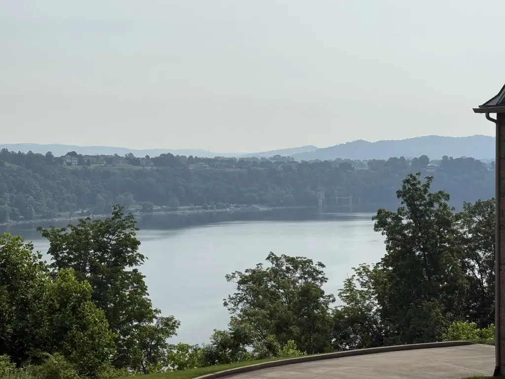 121 Tatum Point Drive Somerset KY 42503