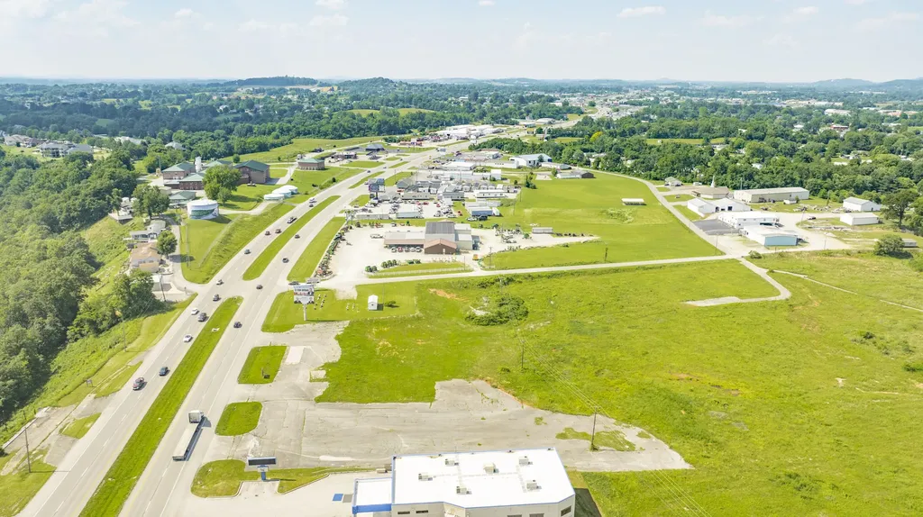 5800 Highway 27 Somerset KY 42501