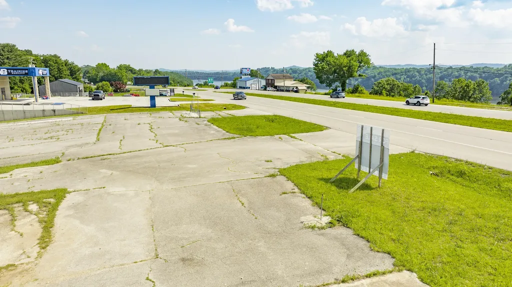5800 Highway 27 Somerset KY 42501