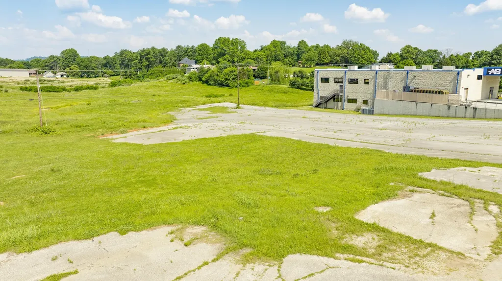 5800 Highway 27 Somerset KY 42501