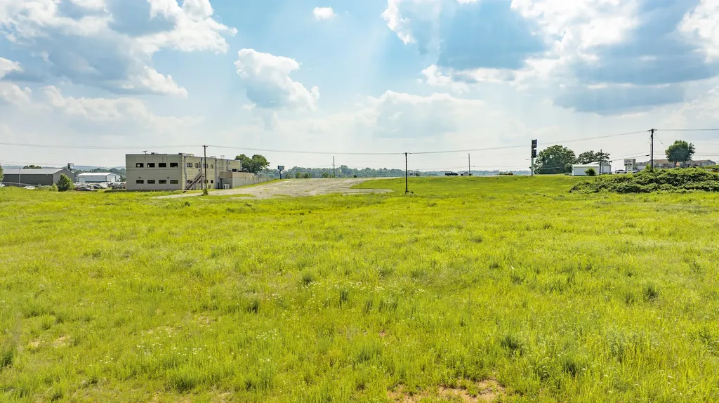 5800 Highway 27 Somerset KY 42501