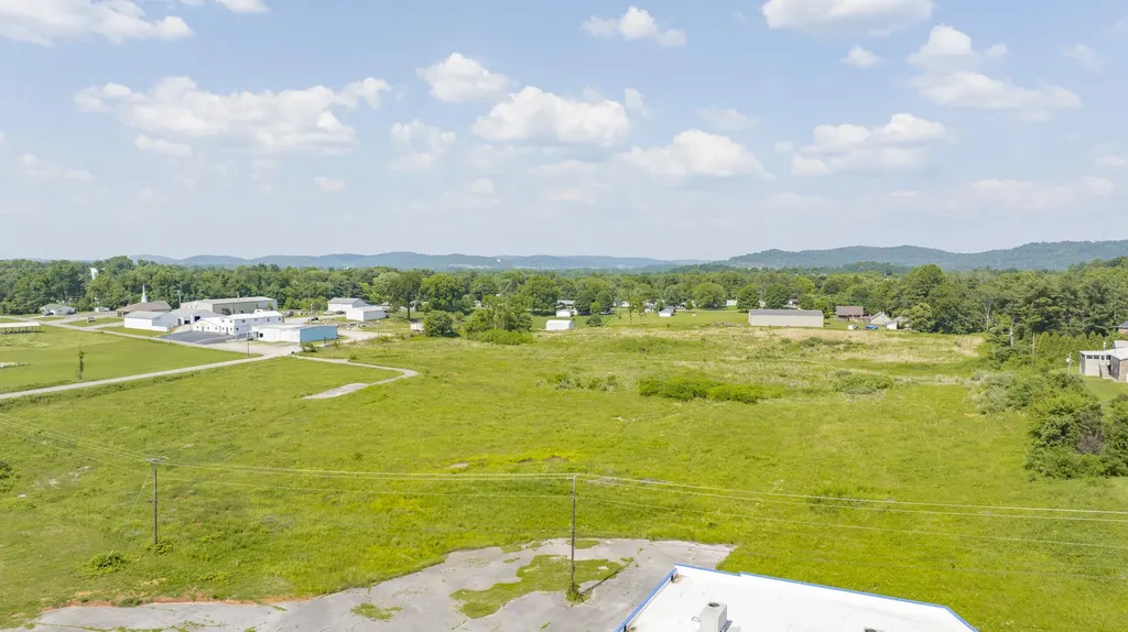 5800 Highway 27 Somerset KY 42501