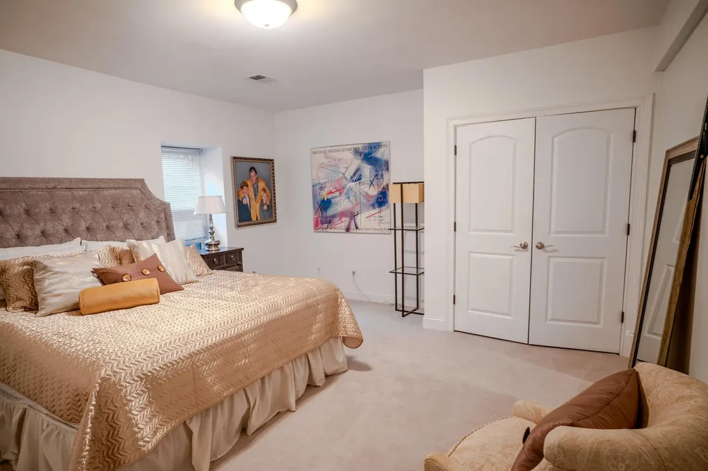 192 Somersly Place Lexington KY 40515