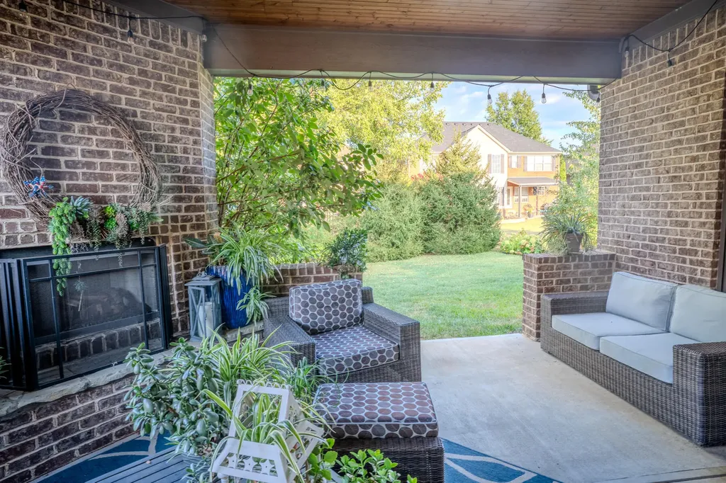 192 Somersly Place Lexington KY 40515