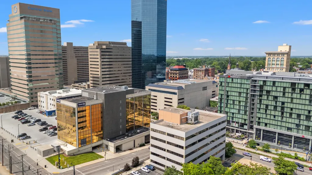 110 W Vine Street Lexington KY 40507